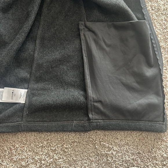 COLUMBIA🏔️Men’s FLEECE Gray VEST Size Medium - Picture 10 of 11